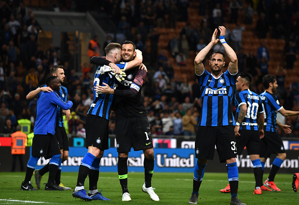 被压制整场，最后完成逆袭（全程受压，最终上演逆转）