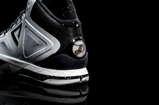 阿劳霍遭遇心理问题，乌拉圭队表支持：我们与你同在（阿劳霍面临心理困扰，乌拉圭队声援：与你并肩同行）