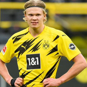 跟队记者：内马尔将与桑托斯续约至2026世界杯前（队记称：内马尔将把与桑托斯的合同延长至2026年世界杯前）