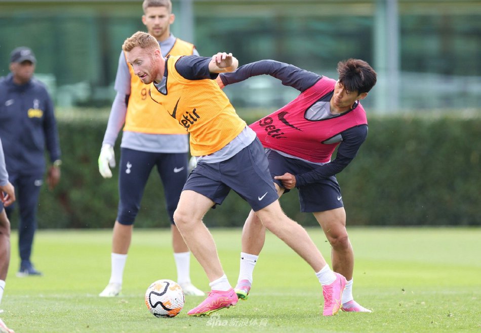 仅次于拉莫斯和魔笛，佩里西奇是欧冠打入点球第三年长的球员（欧冠点球年龄榜：佩里西奇第三，仅次于拉莫斯与莫德里奇）