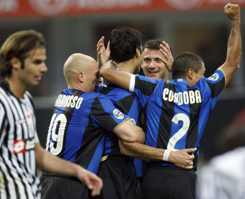 贝尔萨：我是个毒瘤，是那种会让环境变得紧张的人（贝尔萨：我是个麻烦人物，总会让团队气氛紧张）