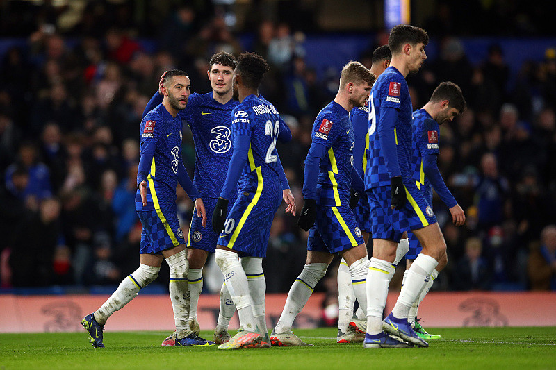 世体：阿隆索回归获利物浦球迷热烈欢迎，阿诺德却遭嘘声相待（世体：阿隆索归来获红军拥趸热烈致意，阿诺德反遭嘘声）