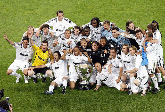 中超最后间歇期为啥这么久？马德兴：制定赛程时曾豪赌世界杯（中超最后阶段为何长时间间歇？马德兴：排赛程时曾押宝世界杯）