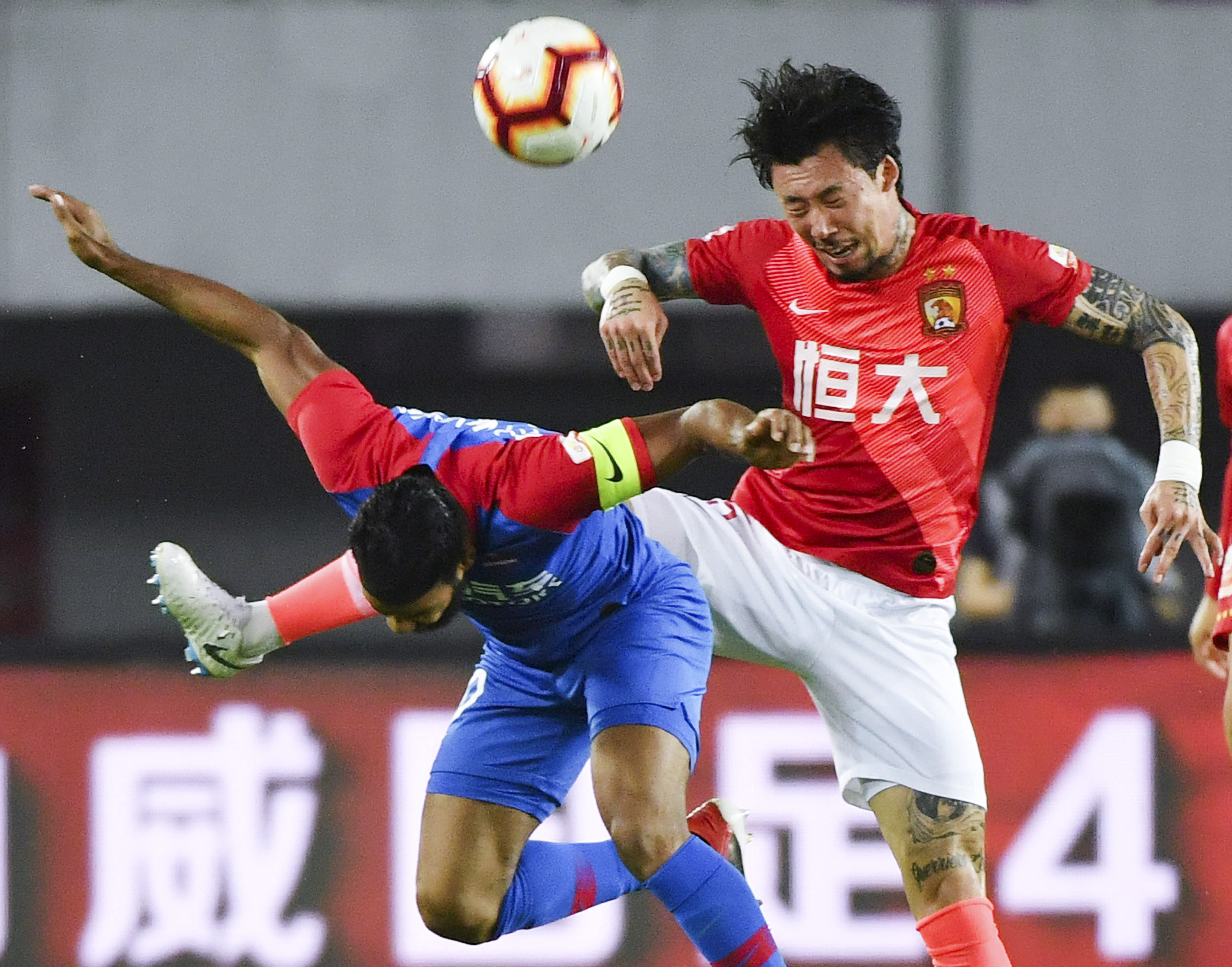 官方：西班牙人足球俱乐部CEO访问济南足球学院（官方消息：西班牙人俱乐部首席执行官到访济南足球学院）