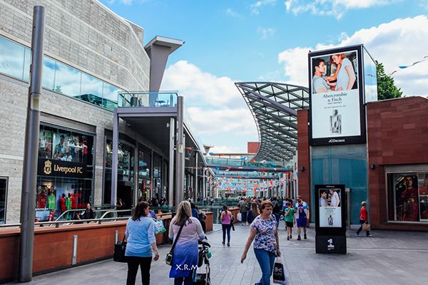 每体：巴萨仍在关注凯恩，等待他和拜仁的最终动向（每体：巴萨仍在追踪凯恩动态，等待他与拜仁最终决定）